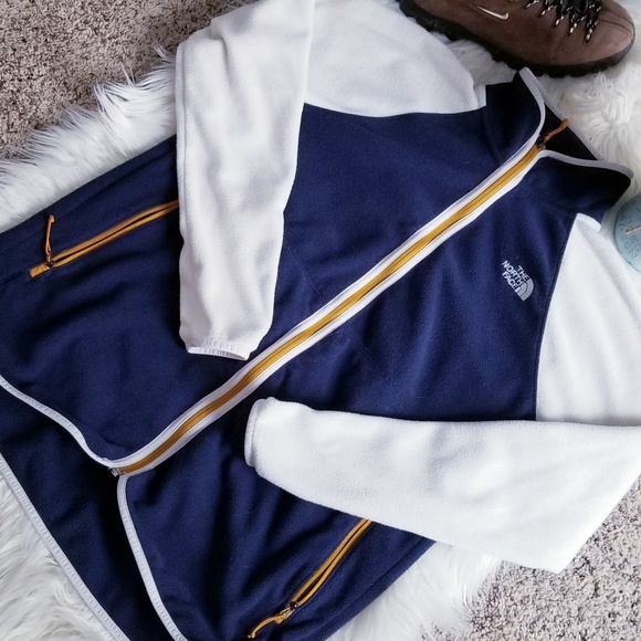 The North Face Jackets & Blazers - The North Face women's zip up fleece medium